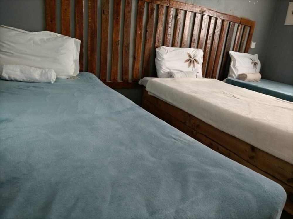 Jungle Breeze Home Stay 카사네 외부 사진